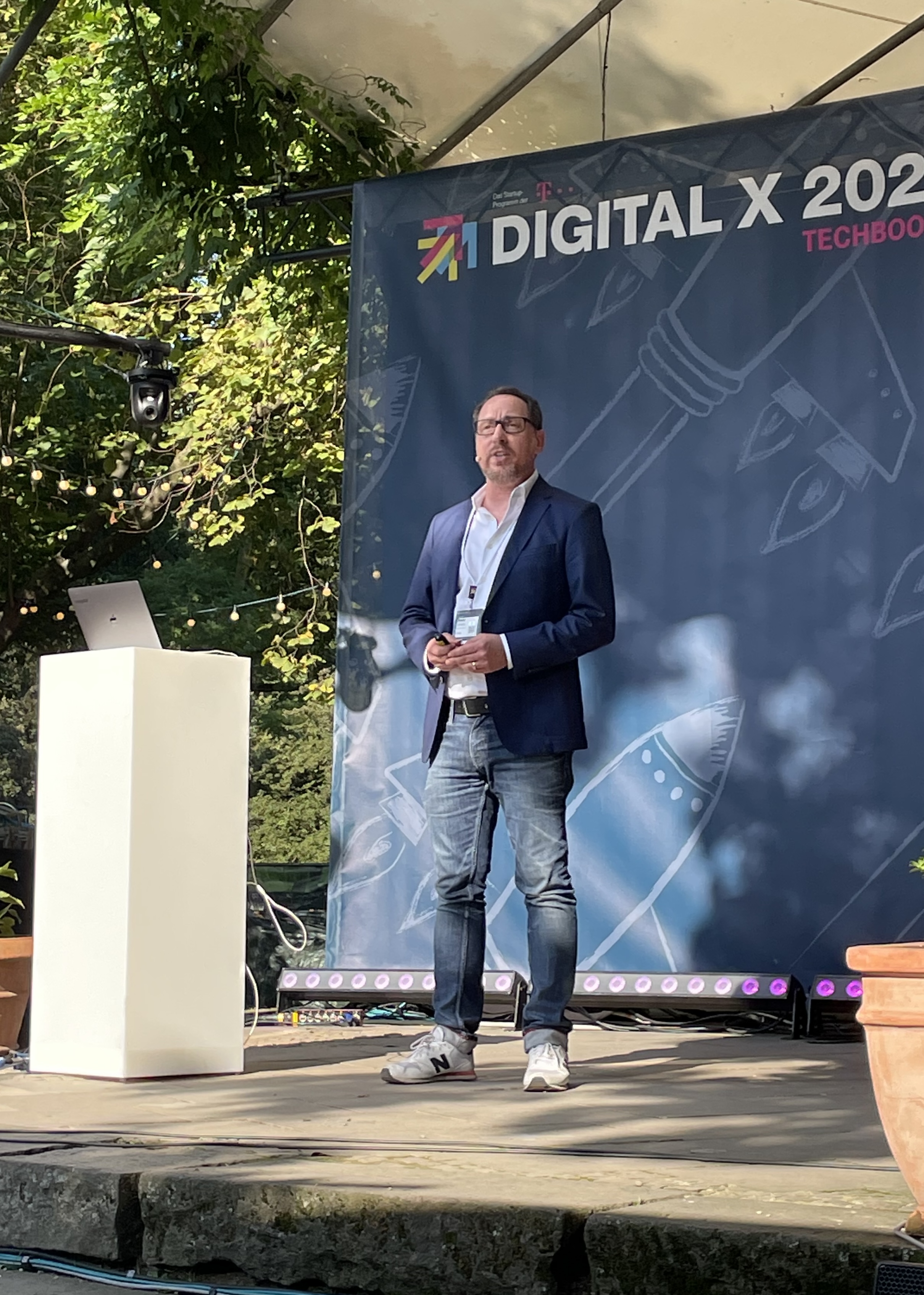 Bodo Schiefer bei einem Vortrag auf der DIGITAL X